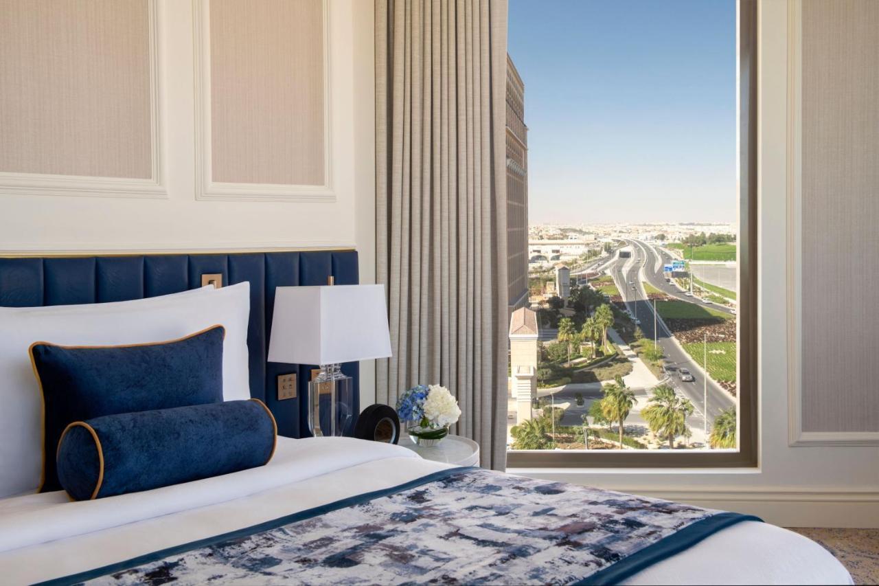 Hotel The St. Regis 5*